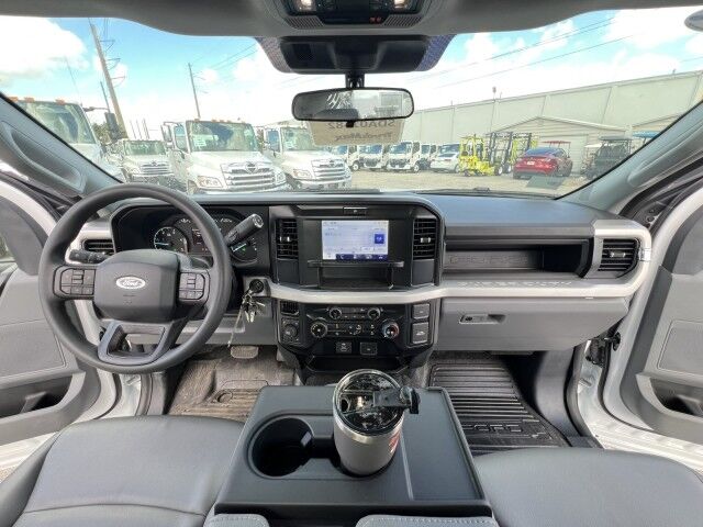 2025 Ford Super Duty F-600 DRW Mechanical Service Truck Tampa FL