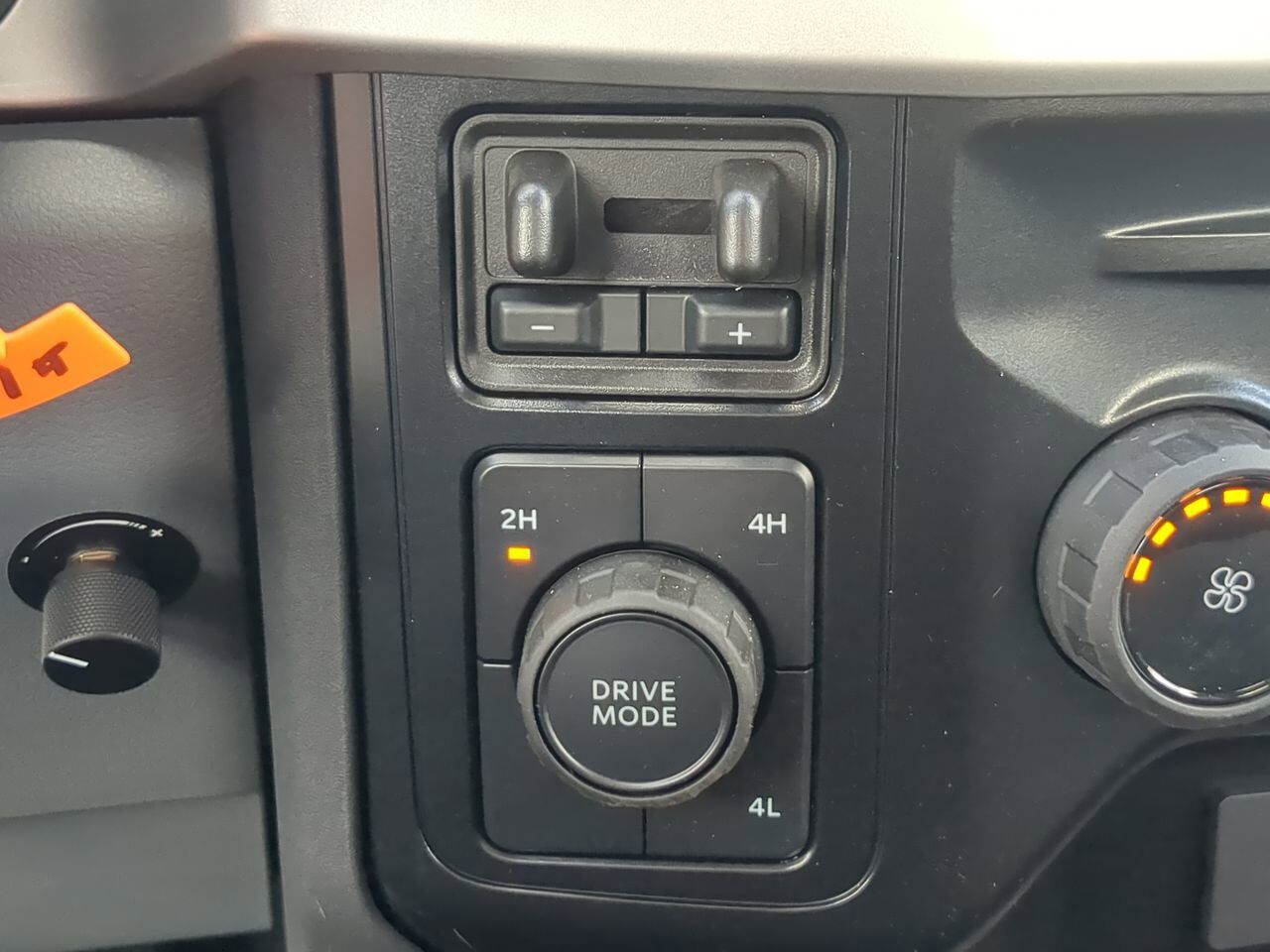 2025 Ford Super Duty F-600 DRW XLT Appleton WI