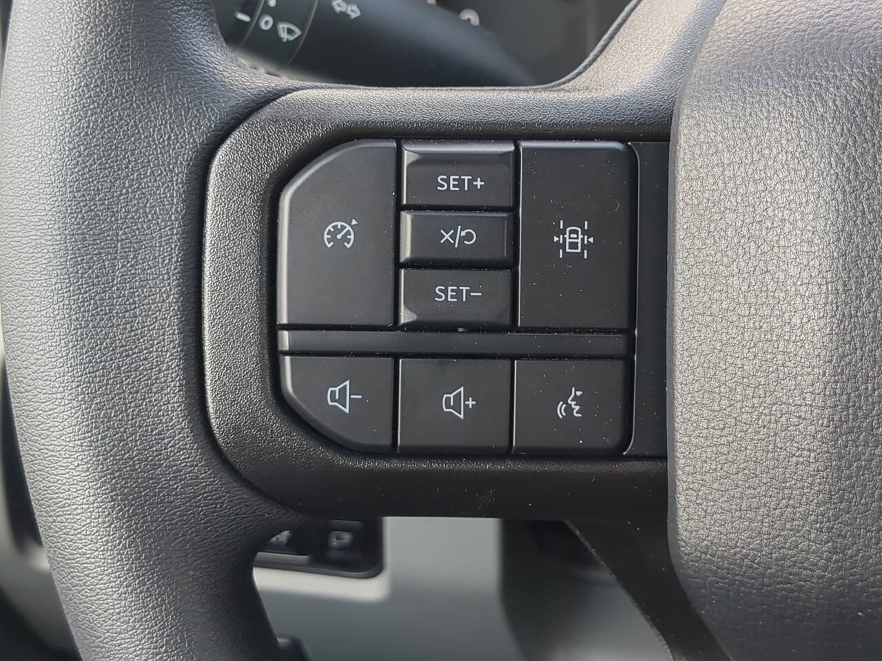 2025 Ford Super Duty F-600 DRW XLT Appleton WI