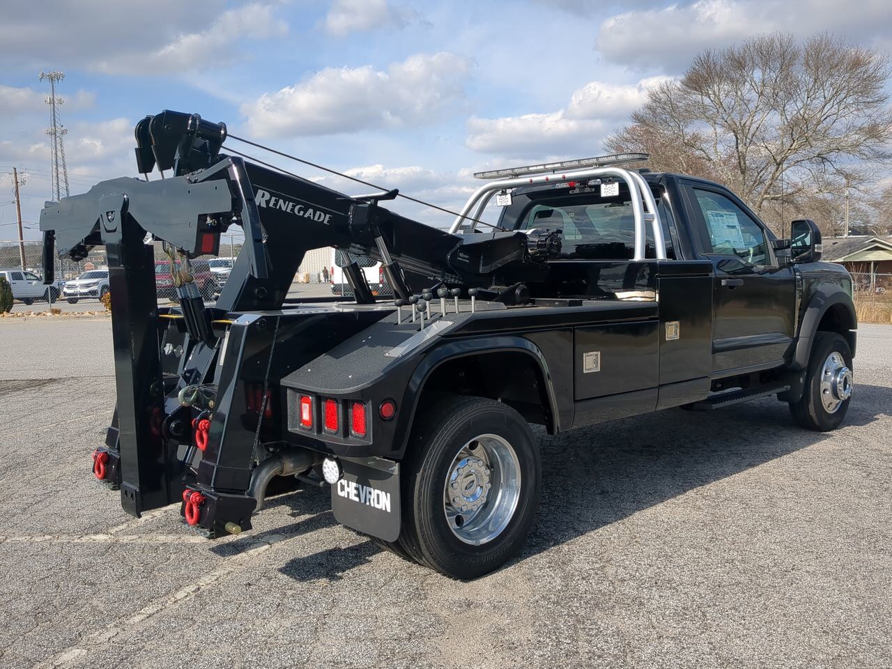 2025 Ford Super Duty F-600 DRW XLT Appleton WI