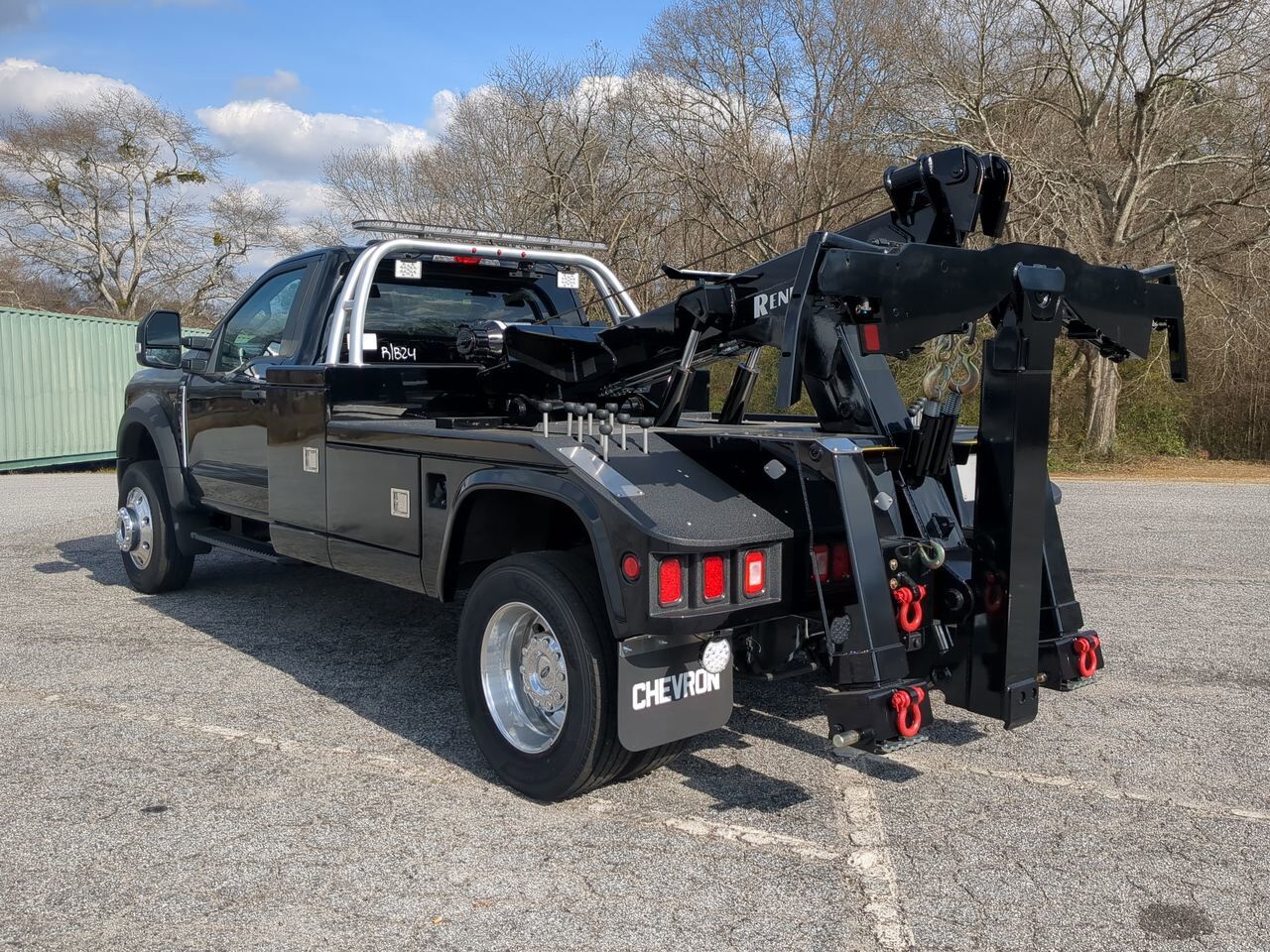 2025 Ford Super Duty F-600 DRW XLT Appleton WI