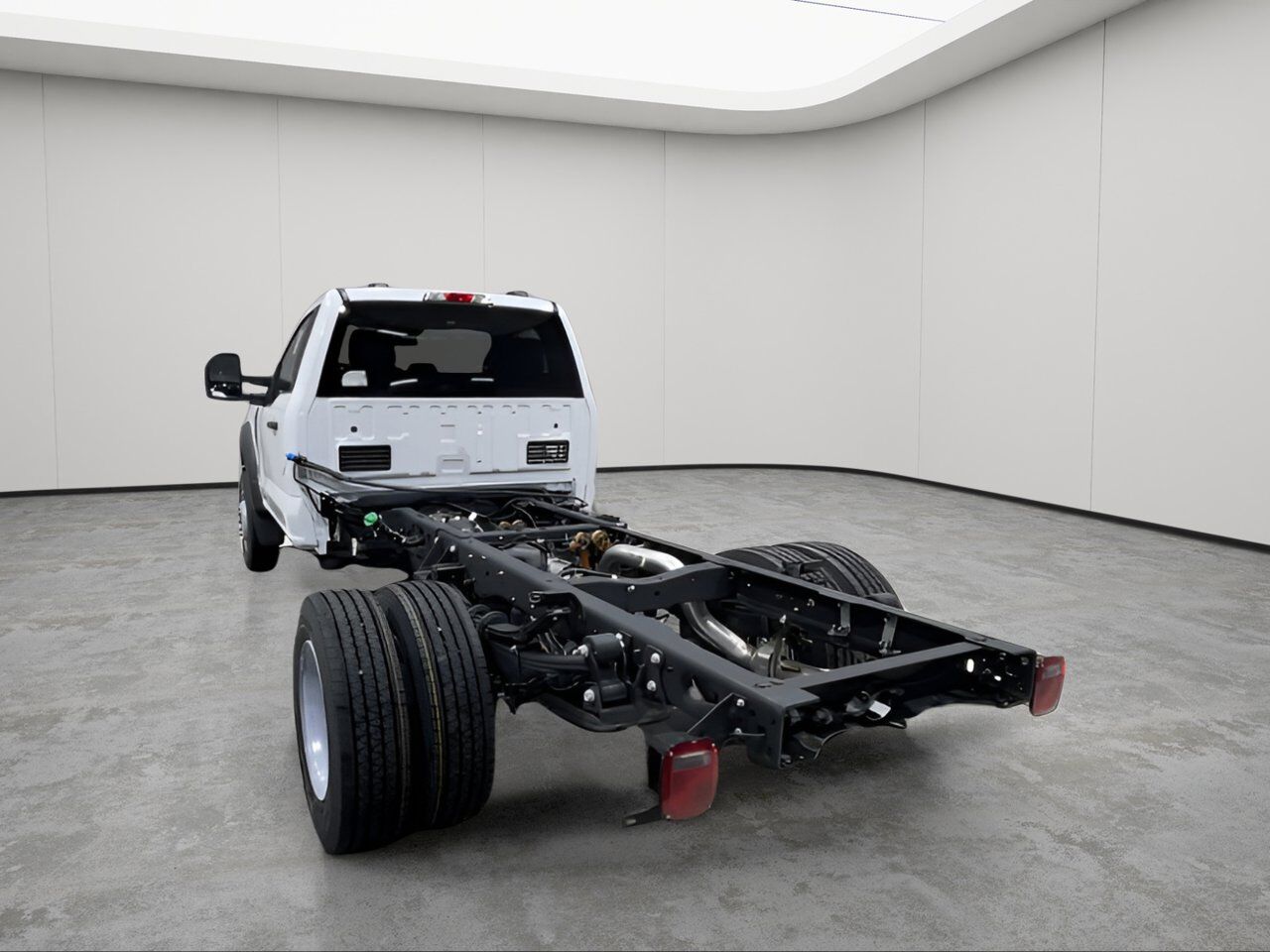 2025 Ford Super Duty F-600 DRW XLT Sherwood Park AB