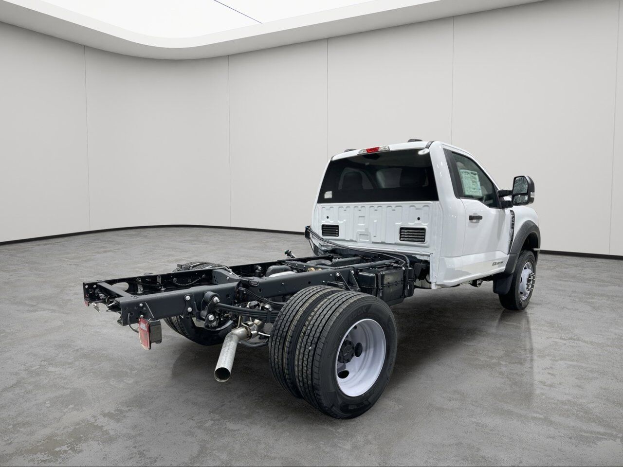 2025 Ford Super Duty F-600 DRW XLT Sherwood Park AB