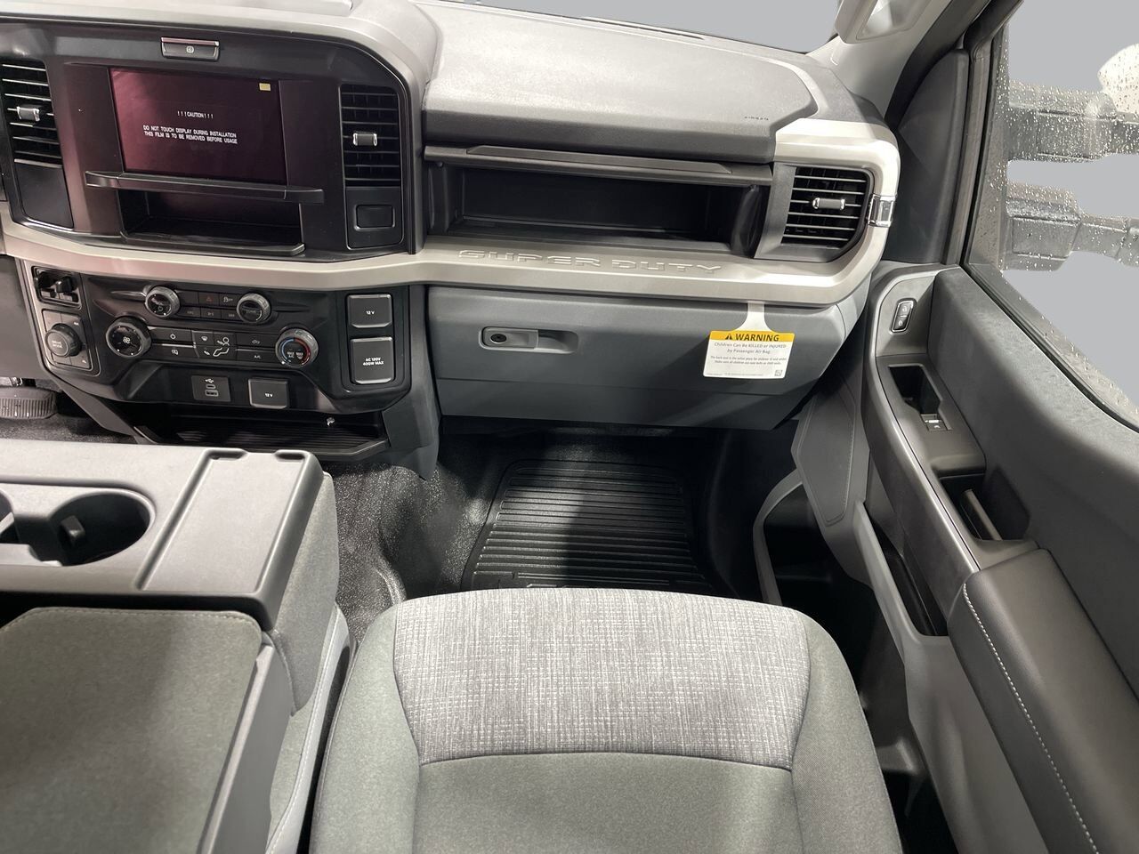 2025 Ford Super Duty F-600 DRW XLT Sherwood Park AB