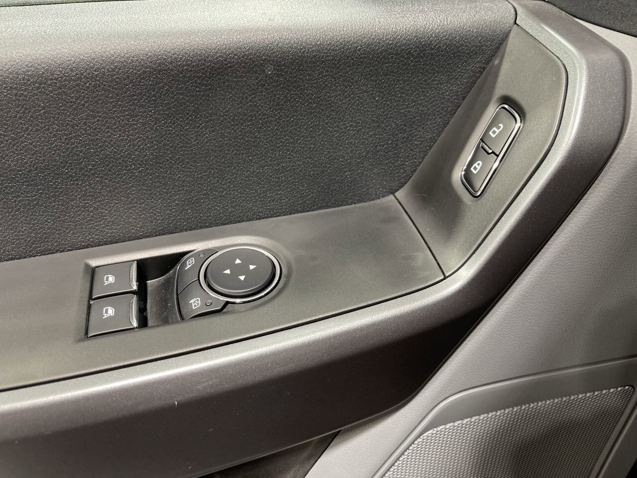 2025 Ford Super Duty F-600 DRW XLT Sherwood Park AB