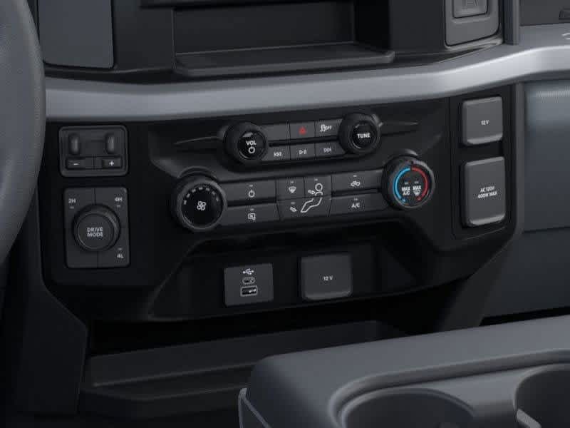 2025 Ford Super Duty F-600 DRW Plymouth MA