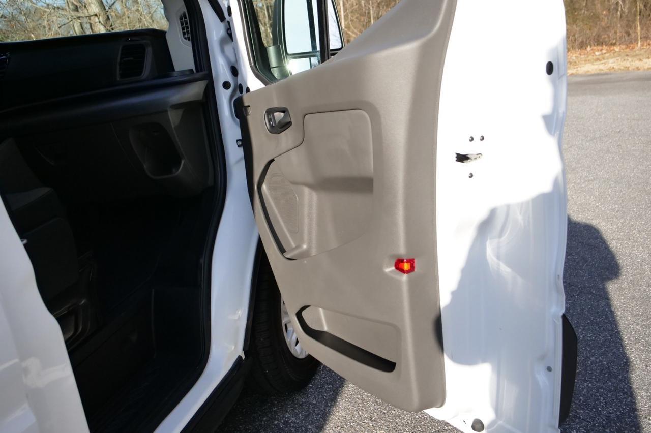 2025 Ford T-350 XLT / 15 Passenger Van / Lane Keep Assist! Lincolnton NC