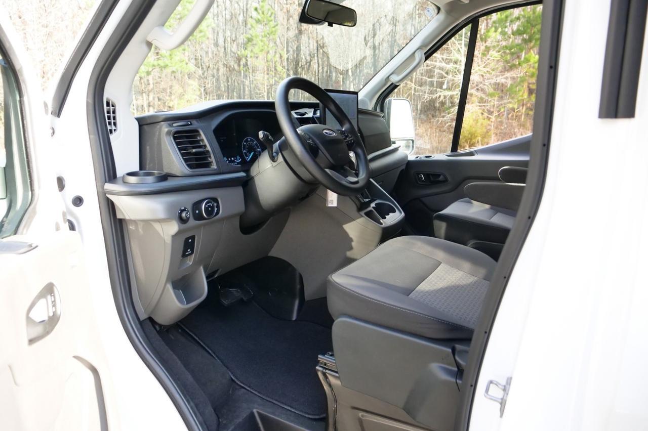 2025 Ford T-350 XLT / 15 Passenger Van / Lane Keep Assist! Lincolnton NC