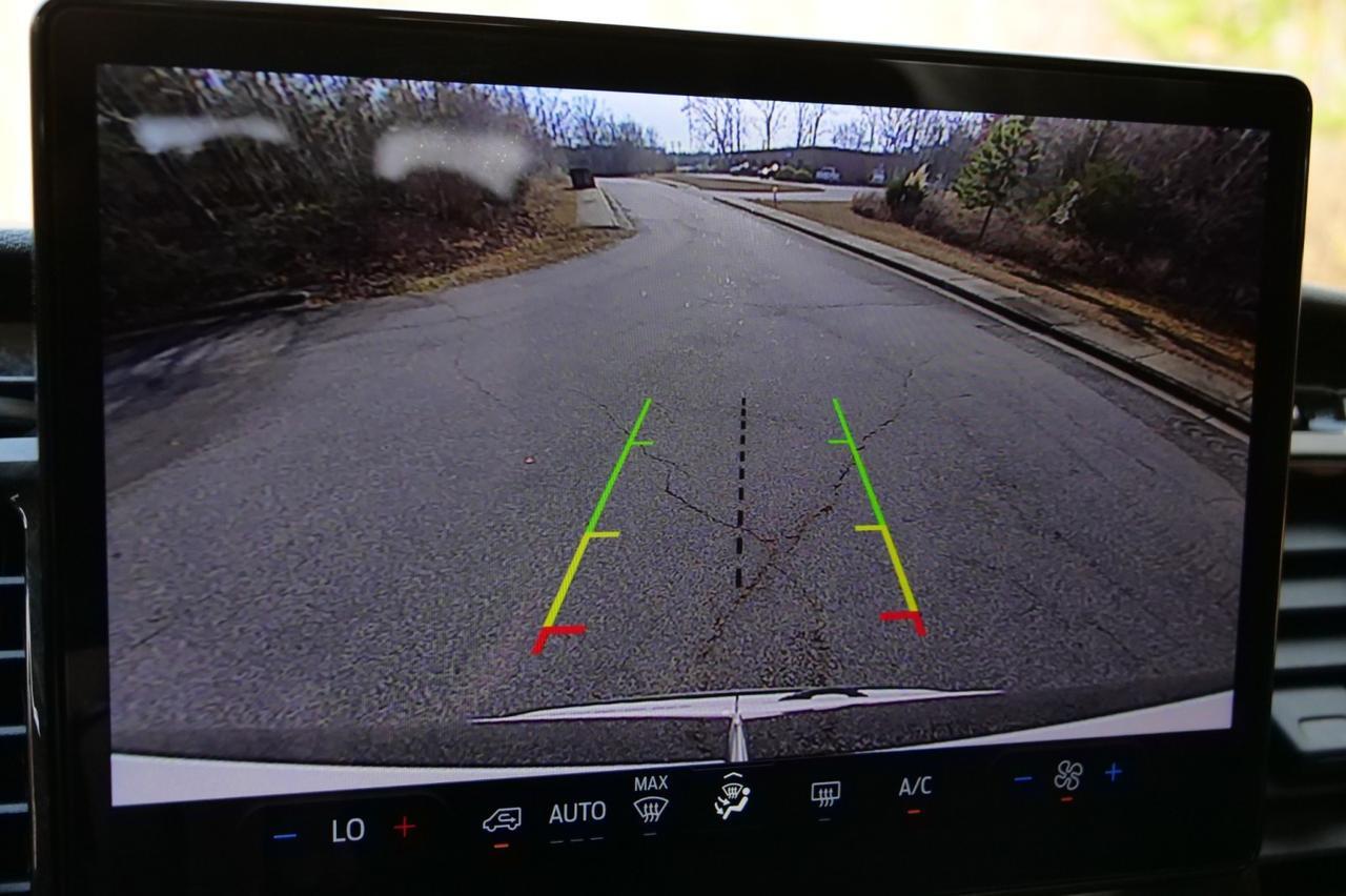 2025 Ford T-350 XLT / 15 Passenger Van / Lane Keep Assist! Lincolnton NC