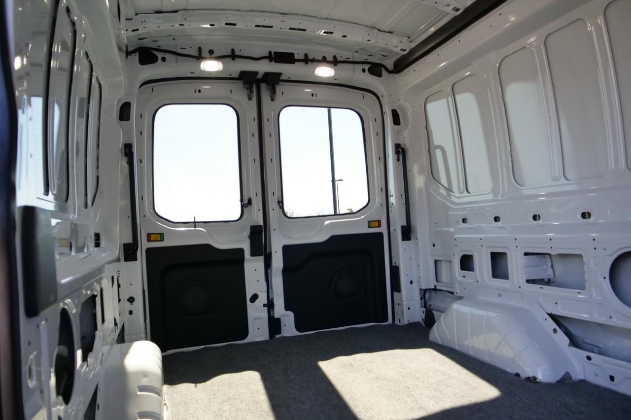 2025 Ford Transit 250 AWD / Privacy Glass / Trailer Tow Package! Lincolnton NC