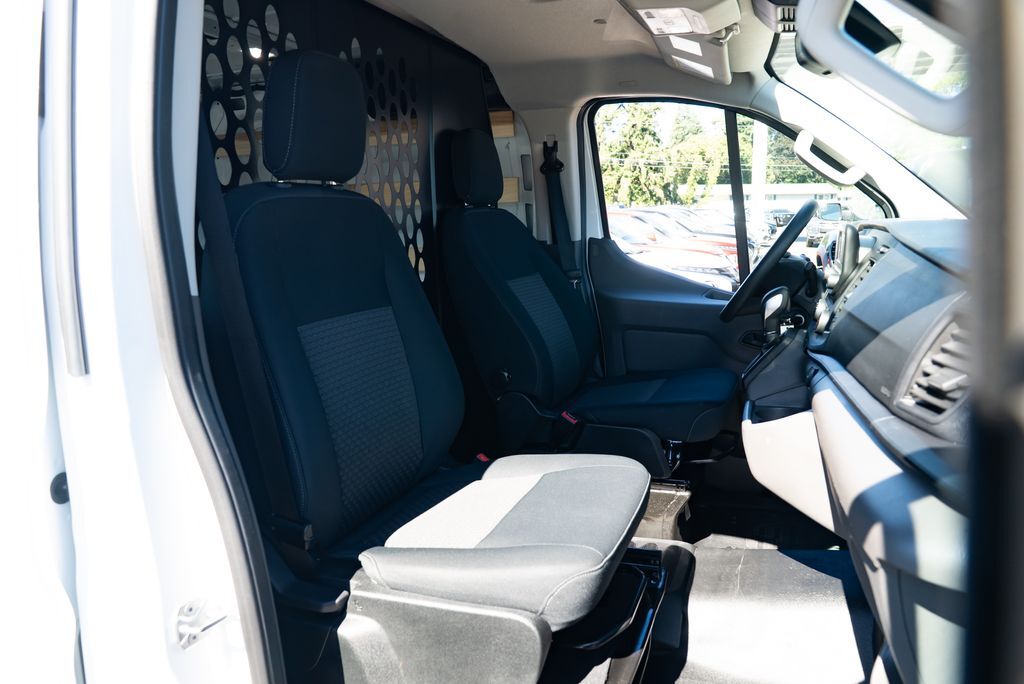 2025 Ford Transit-250 Base Milwaukie OR