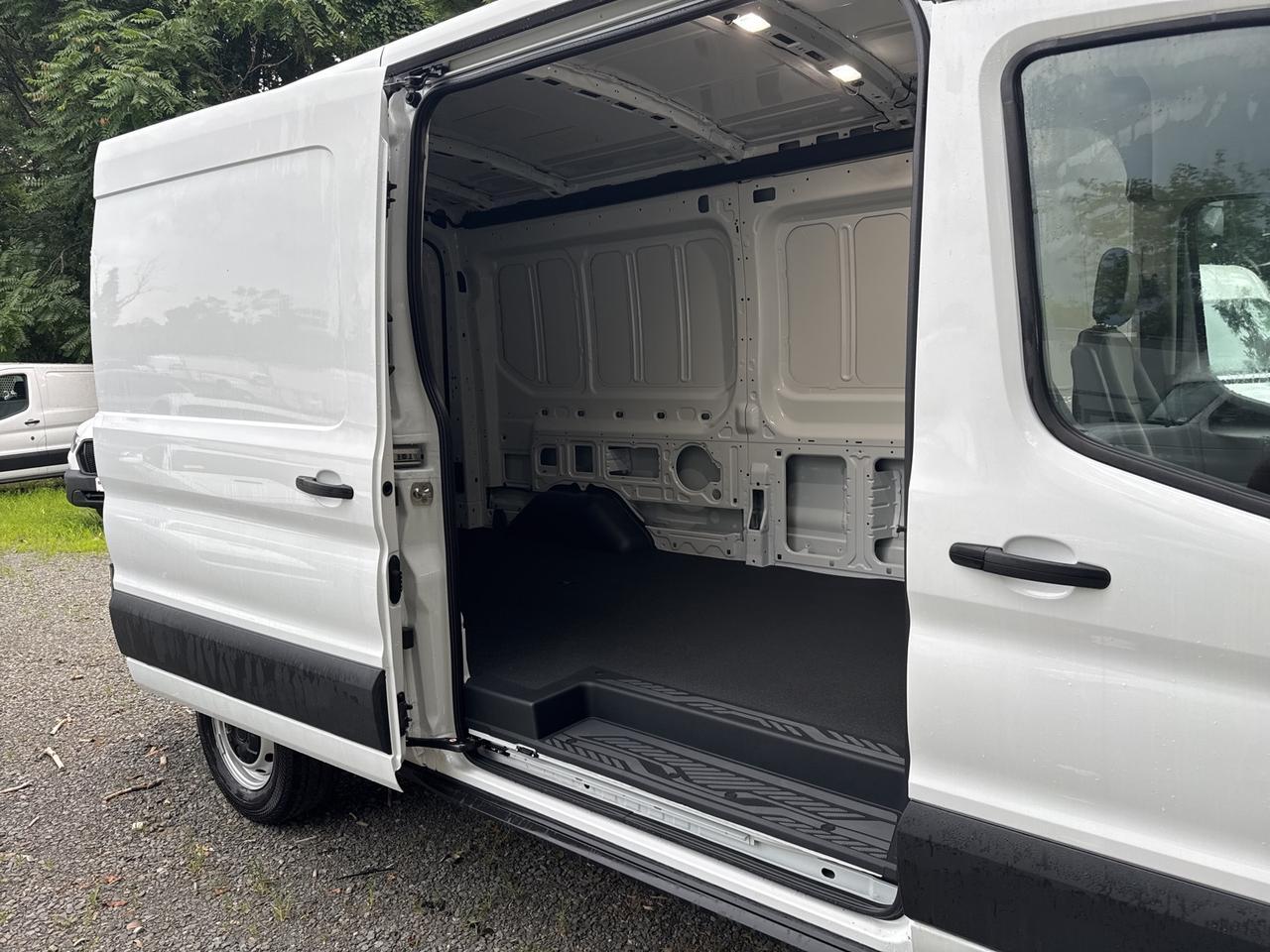 2025 Ford Transit-250 Base Warrenton VA