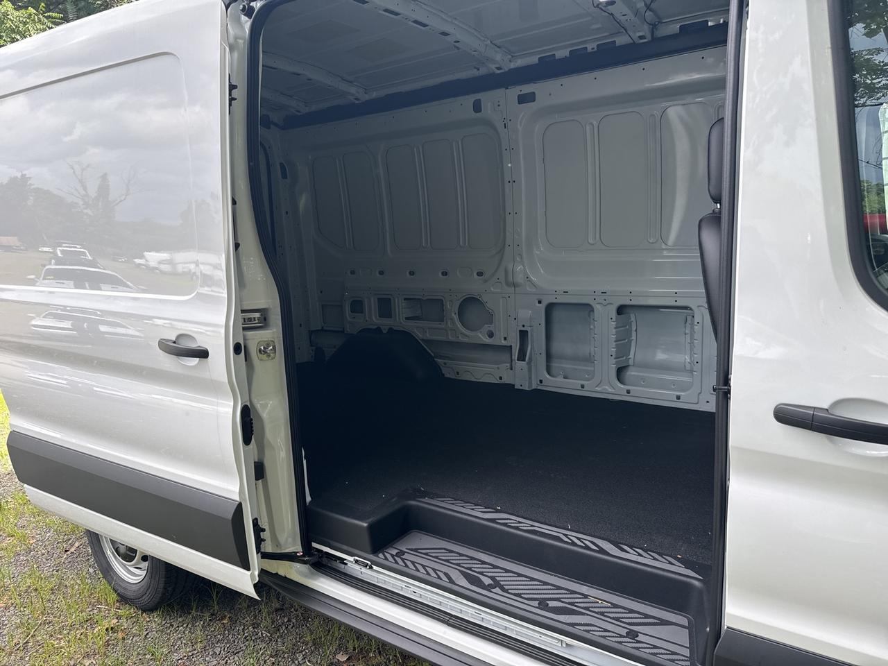 2025 Ford Transit-250 Base Warrenton VA