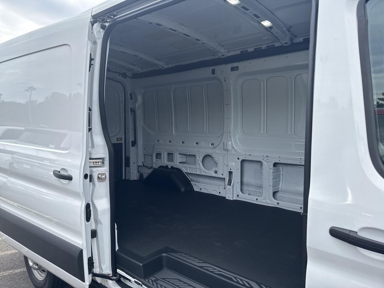 2025 Ford Transit-250 Base Warrenton VA