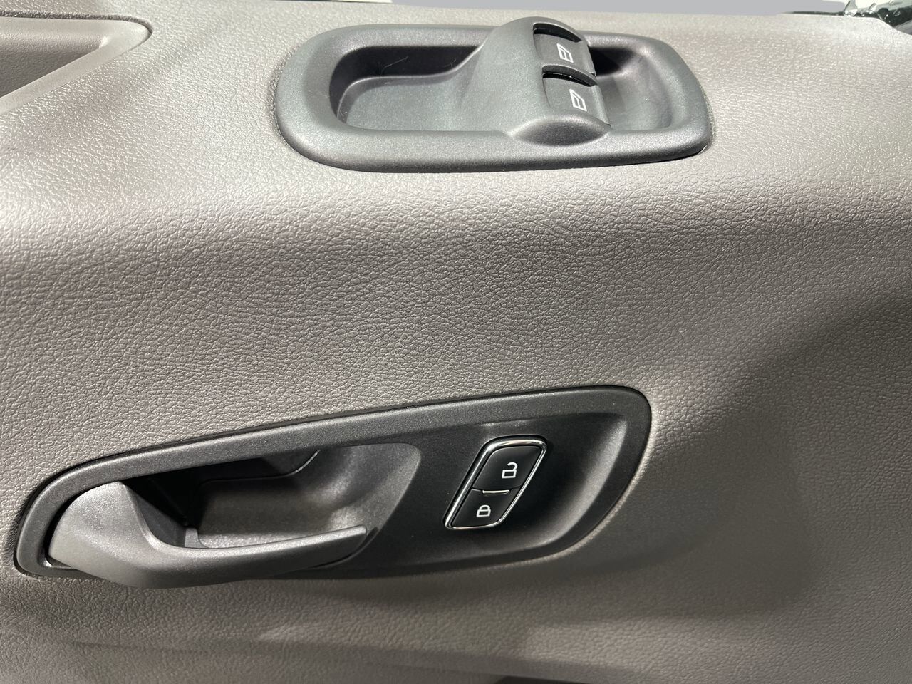 2025 Ford Transit Cargo Van Sherwood Park AB