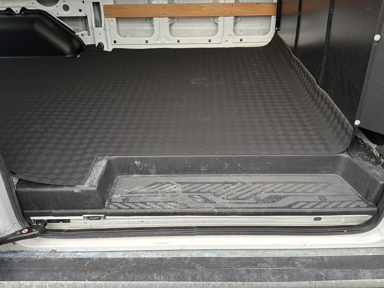 2025 Ford Transit Cargo Van T-250 130" LOW RF 9070 GVWR RWD Gaithersburg MD