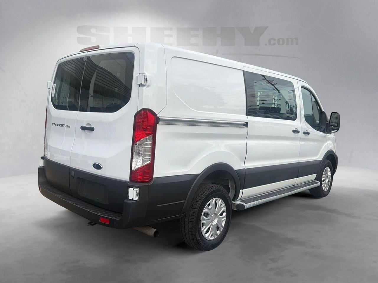 2025 Ford Transit Cargo Van T-250 130" LOW RF 9070 GVWR RWD Gaithersburg MD