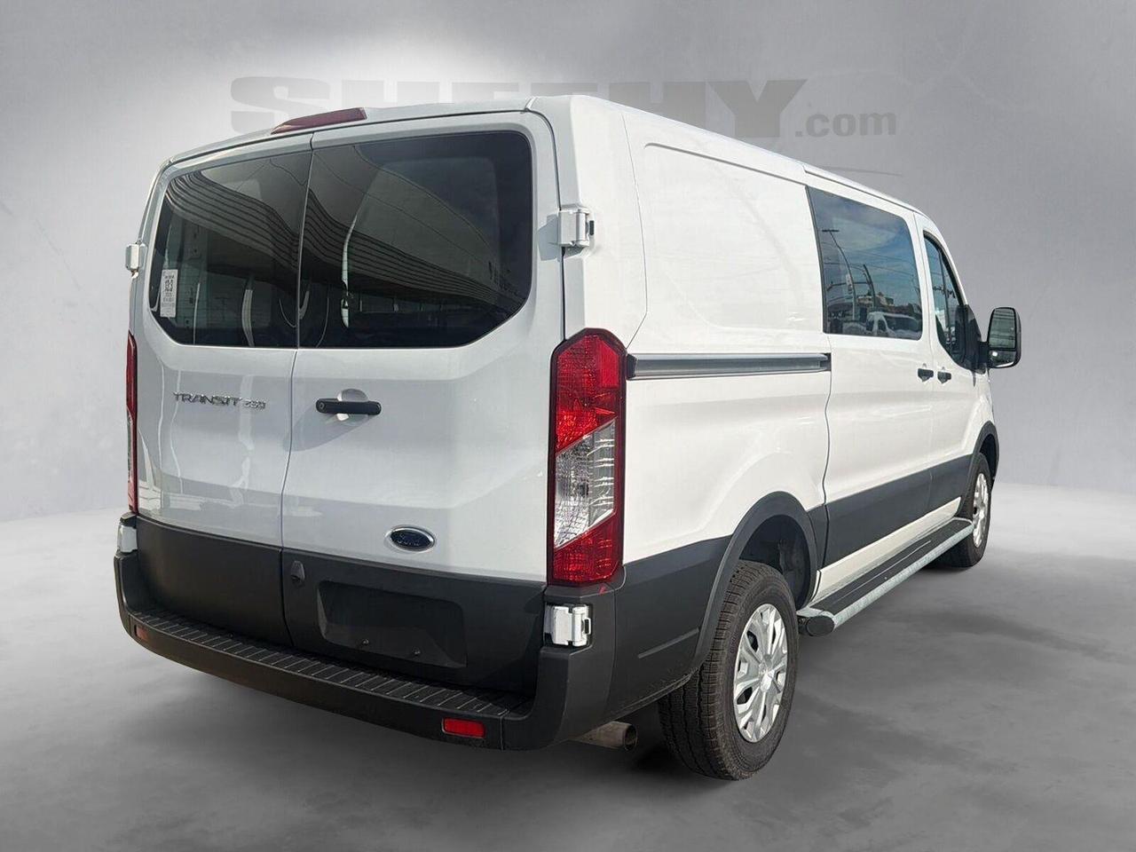 2025 Ford Transit Cargo Van T-250 130" LOW RF 9070 GVWR RWD Gaithersburg MD