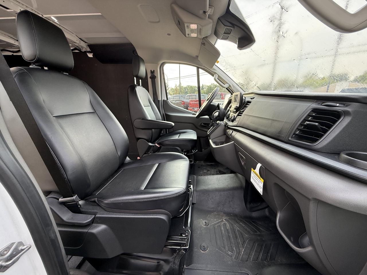 2025 Ford Transit Cargo Van T250 RWD | Low KMs | V6 | Rearview Camera | Bluetooth | Towing Pkg | Remote Keyless Entry Redwater AB