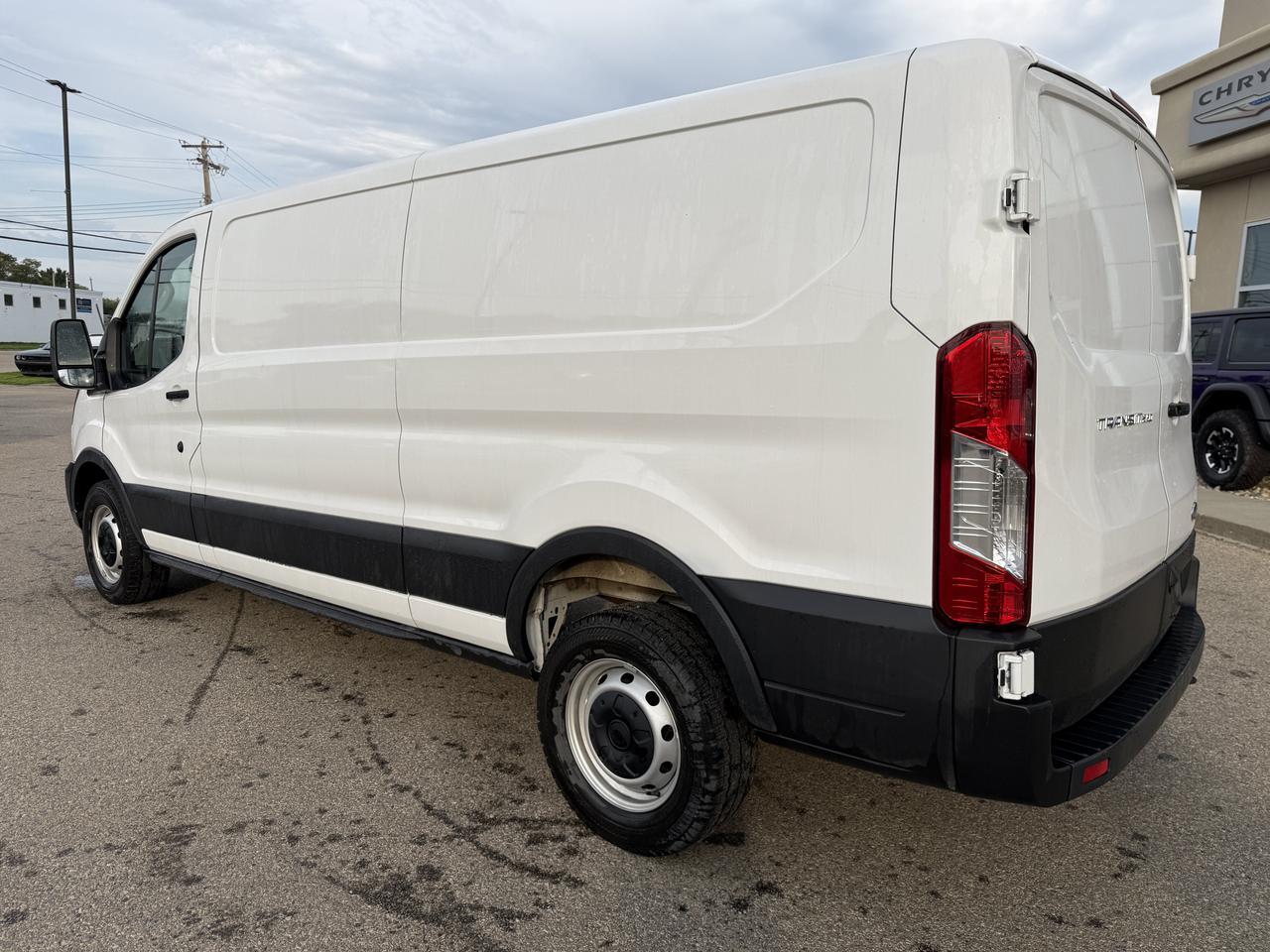 2025 Ford Transit Cargo Van T250 RWD | Low KMs | V6 | Rearview Camera | Bluetooth | Towing Pkg | Remote Keyless Entry Redwater AB