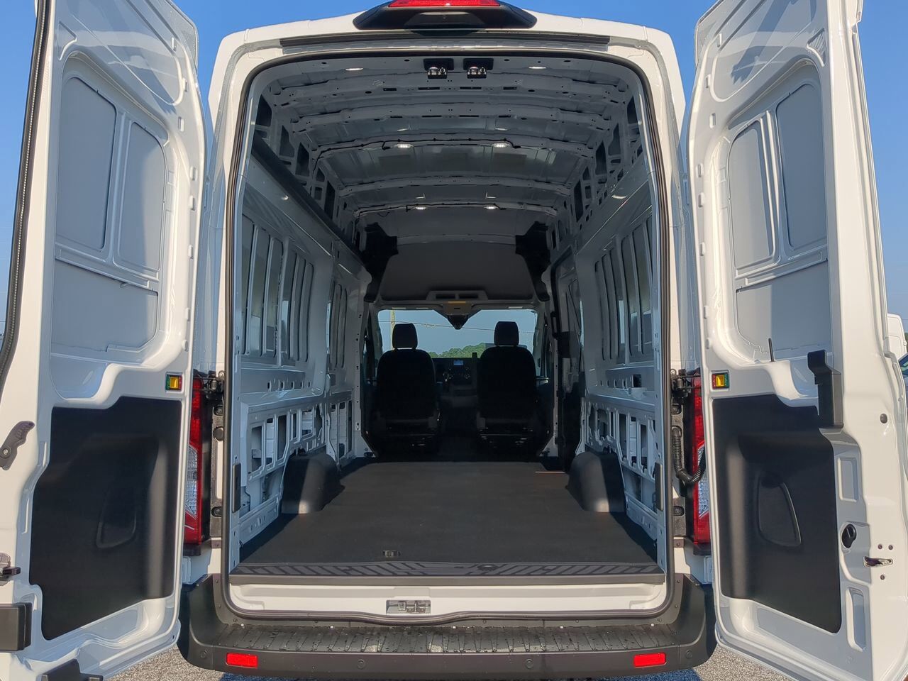 2025 Ford Transit Cargo Van XL Winder GA