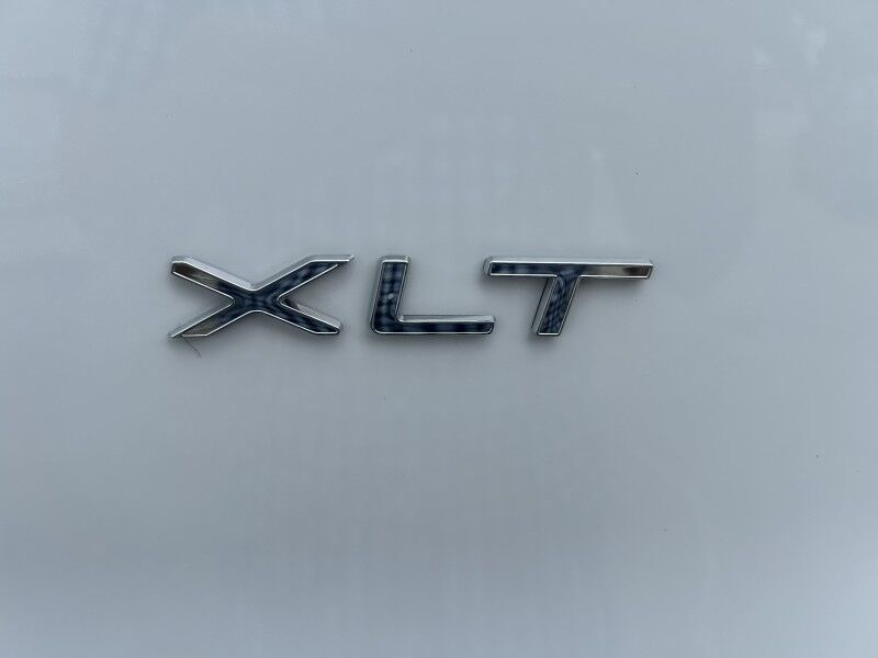 2025 Ford Transit Passenger Wagon XLT - 15 PASSENGER VAN Webster MA