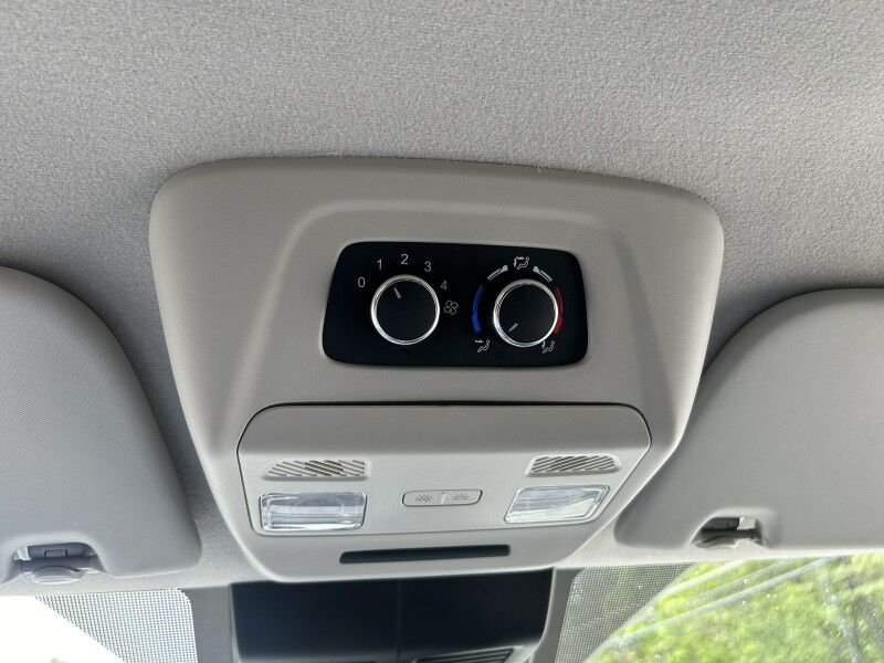 2025 Ford Transit Passenger Wagon XLT - 15 PASSENGER VAN Webster MA