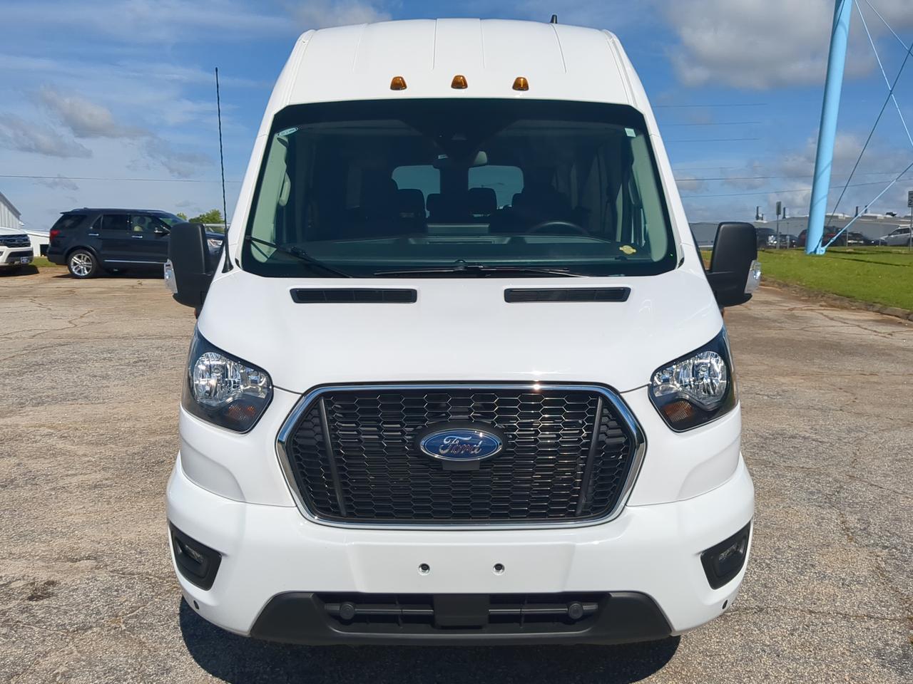 2025 Ford Transit Passenger Wagon XLT Appleton WI