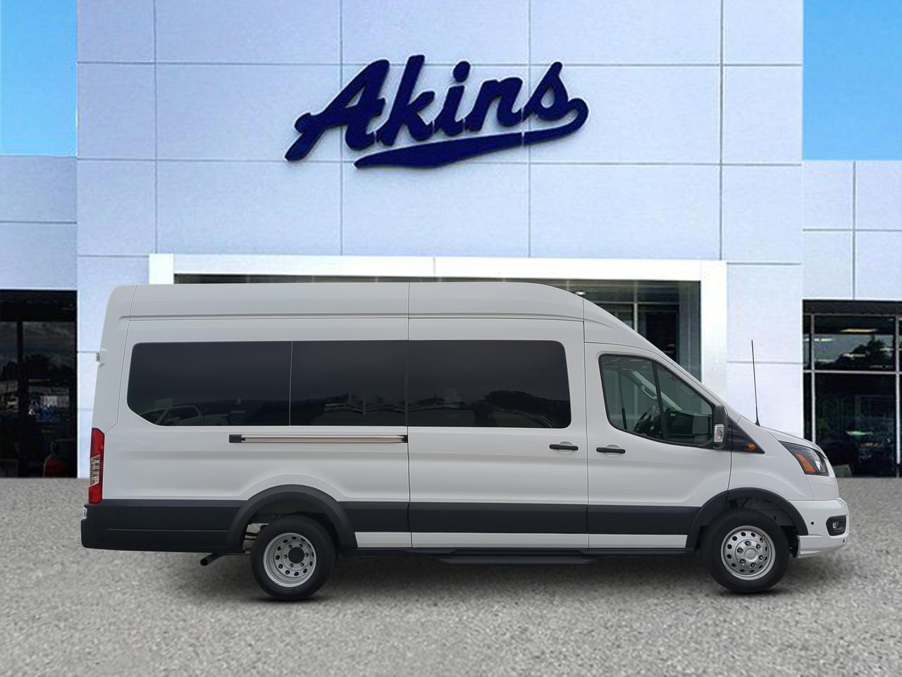 2025 Ford Transit Passenger Wagon XLT Appleton WI