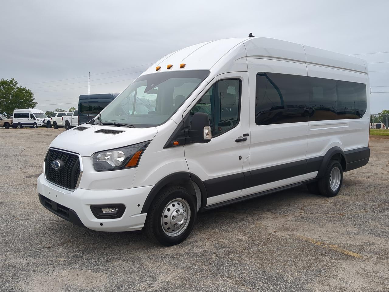 2025 Ford Transit Passenger Wagon XLT Appleton WI
