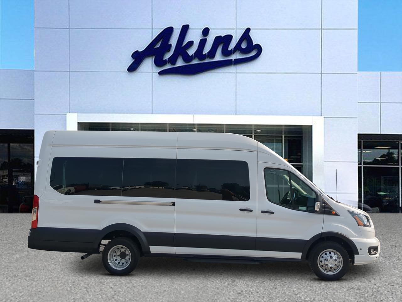2025 Ford Transit Passenger Wagon XLT Appleton WI