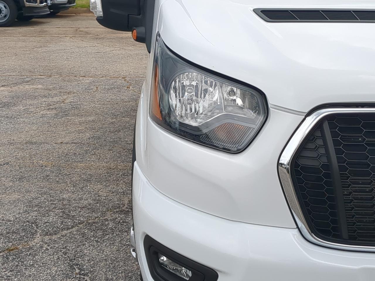 2025 Ford Transit Passenger Wagon XLT Appleton WI