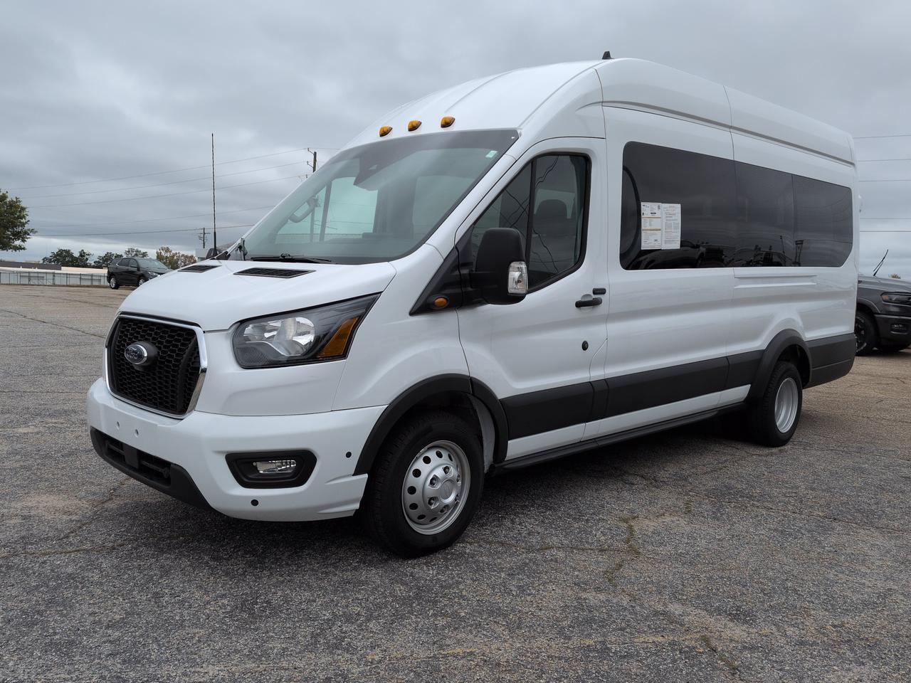 2025 Ford Transit Passenger Wagon XLT Winder GA