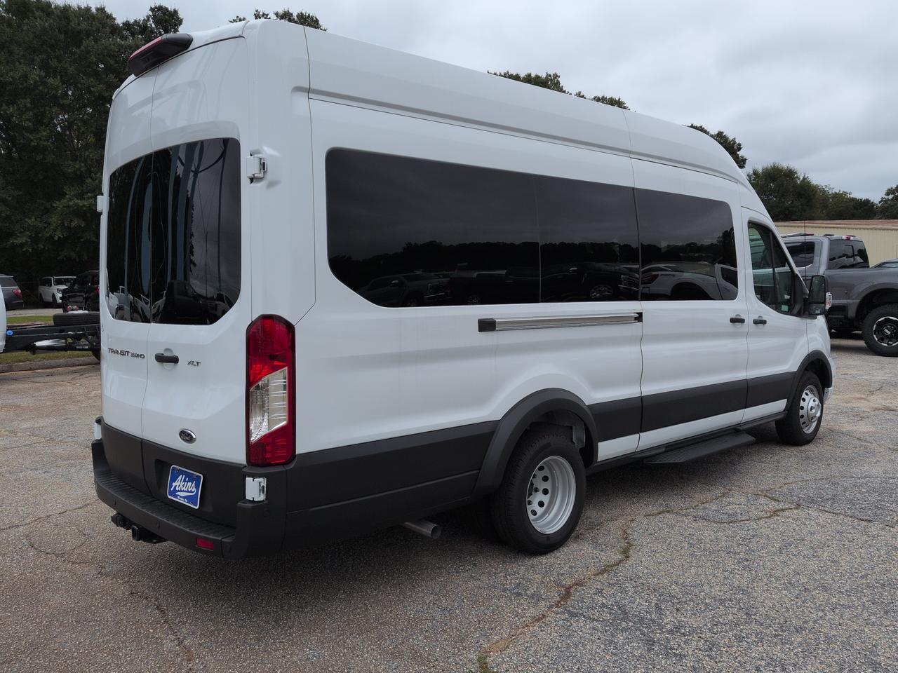 2025 Ford Transit Passenger Wagon XLT Winder GA