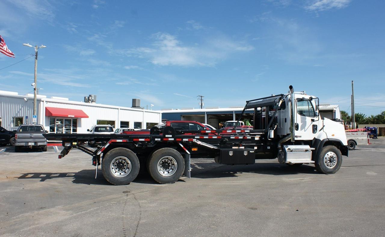 2025 Freightliner 114SD 60000 lb Pac Mac Roll Off Truck Tampa FL