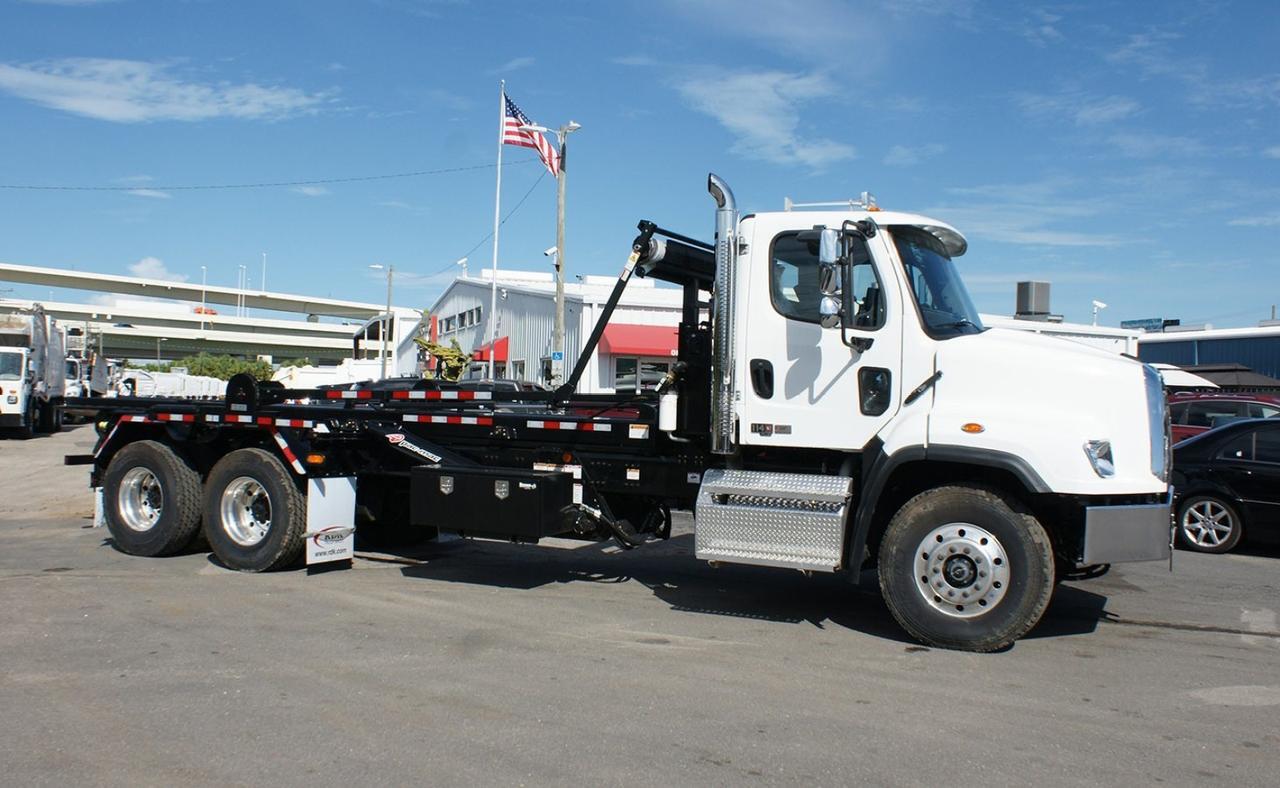 2025 Freightliner 114SD 60000 lb Pac Mac Roll Off Truck Tampa FL