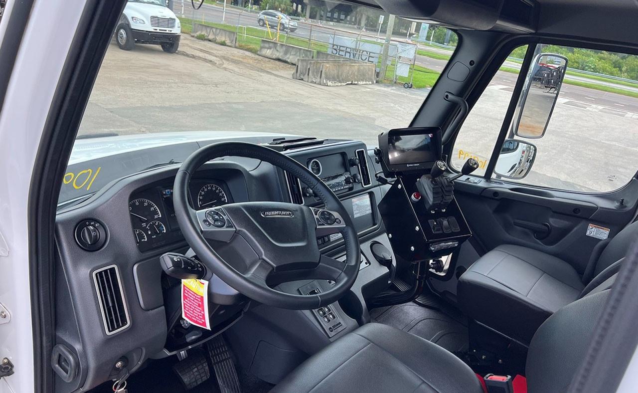 2025 Freightliner 114SD 60,000 lb Pac mac Roll Off Truck Tampa FL