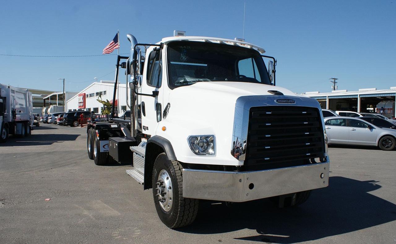 2025 Freightliner 114SD 60000 lbs Pac Mac Roll Off Truck Tampa FL