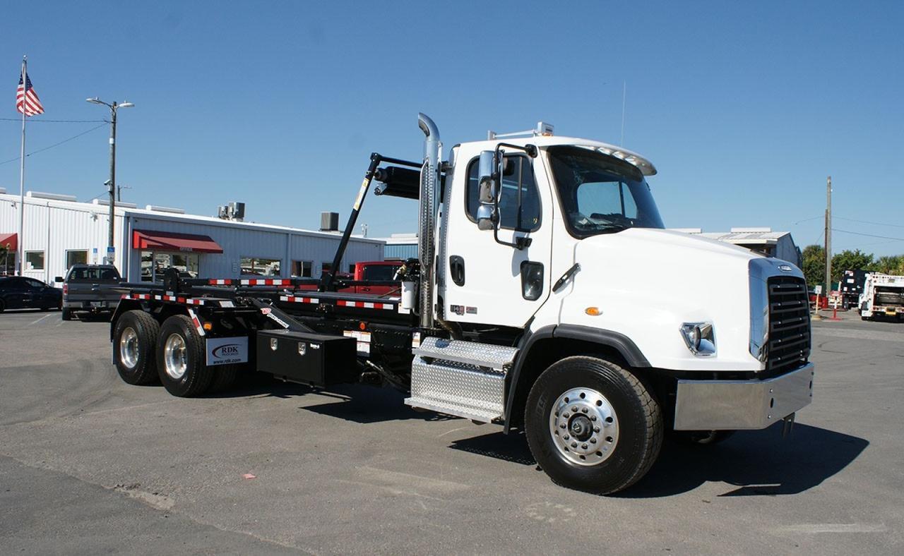 2025 Freightliner 114SD 60000 lbs Pac Mac Roll Off Truck Tampa FL