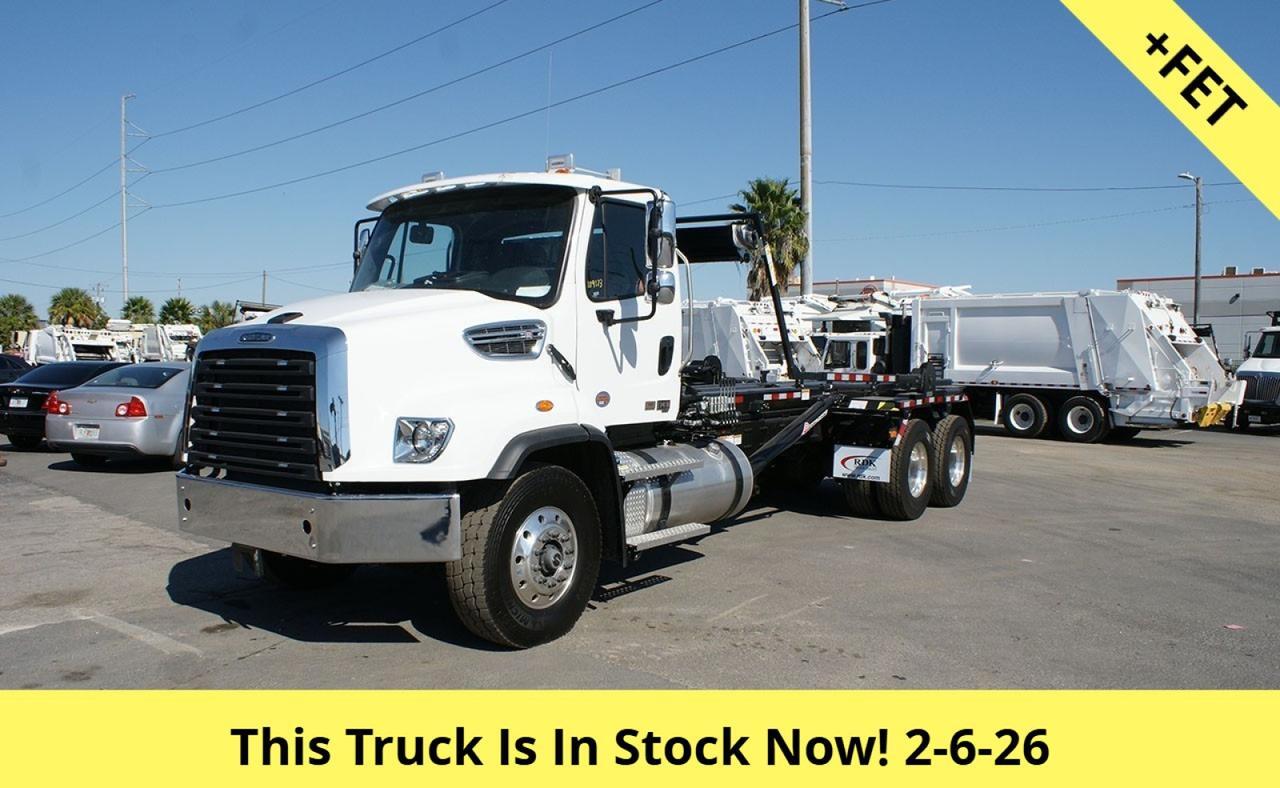 2025 Freightliner 114SD