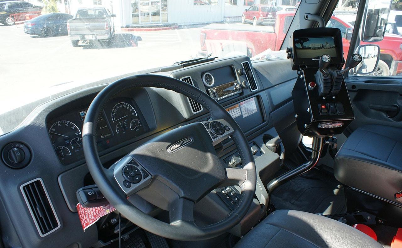 2025 Freightliner 114SD 60000 lbs Pac Mac Roll Off Truck Tampa FL