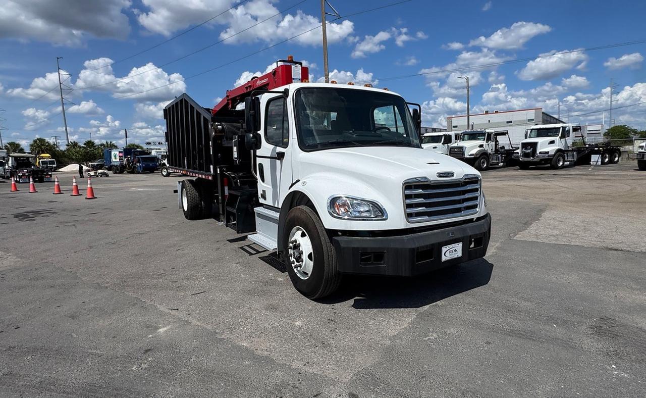 2025 Freightliner M2 106