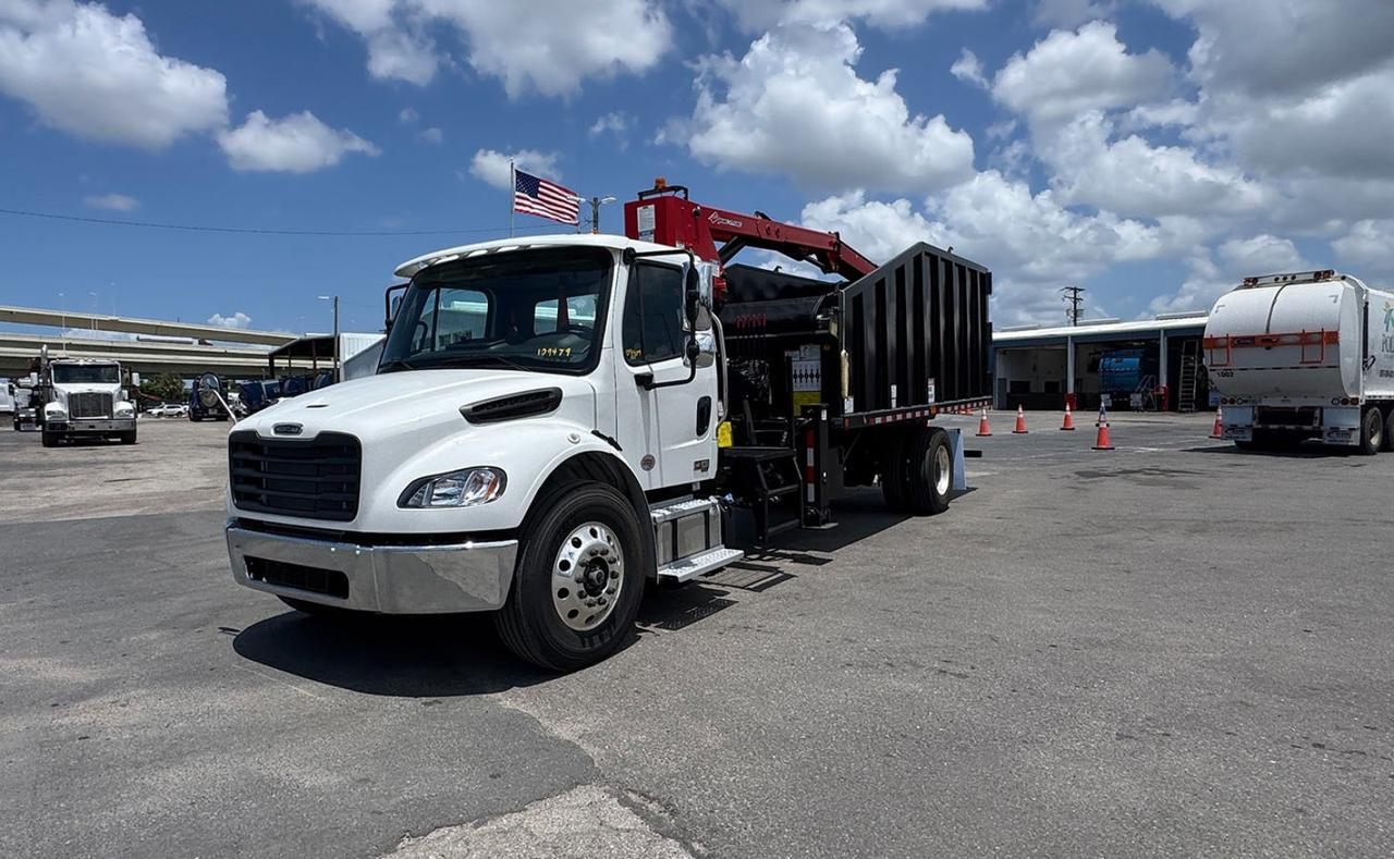 2025 Freightliner M2 106 28 yard pac Mac ML Grapple Truck