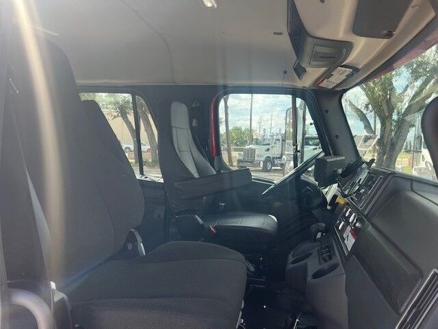 2025 Freightliner M2 Crew Cab 22&apos; Jerr-Dan Rollback Car Carrier Truck Miami FL