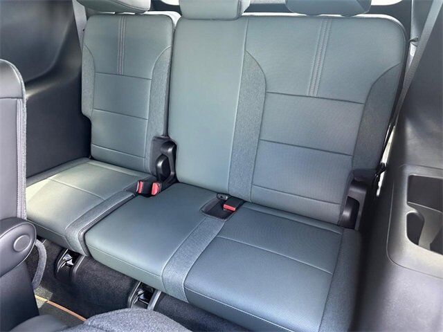 2025 GMC Acadia AT4 Farmington MO