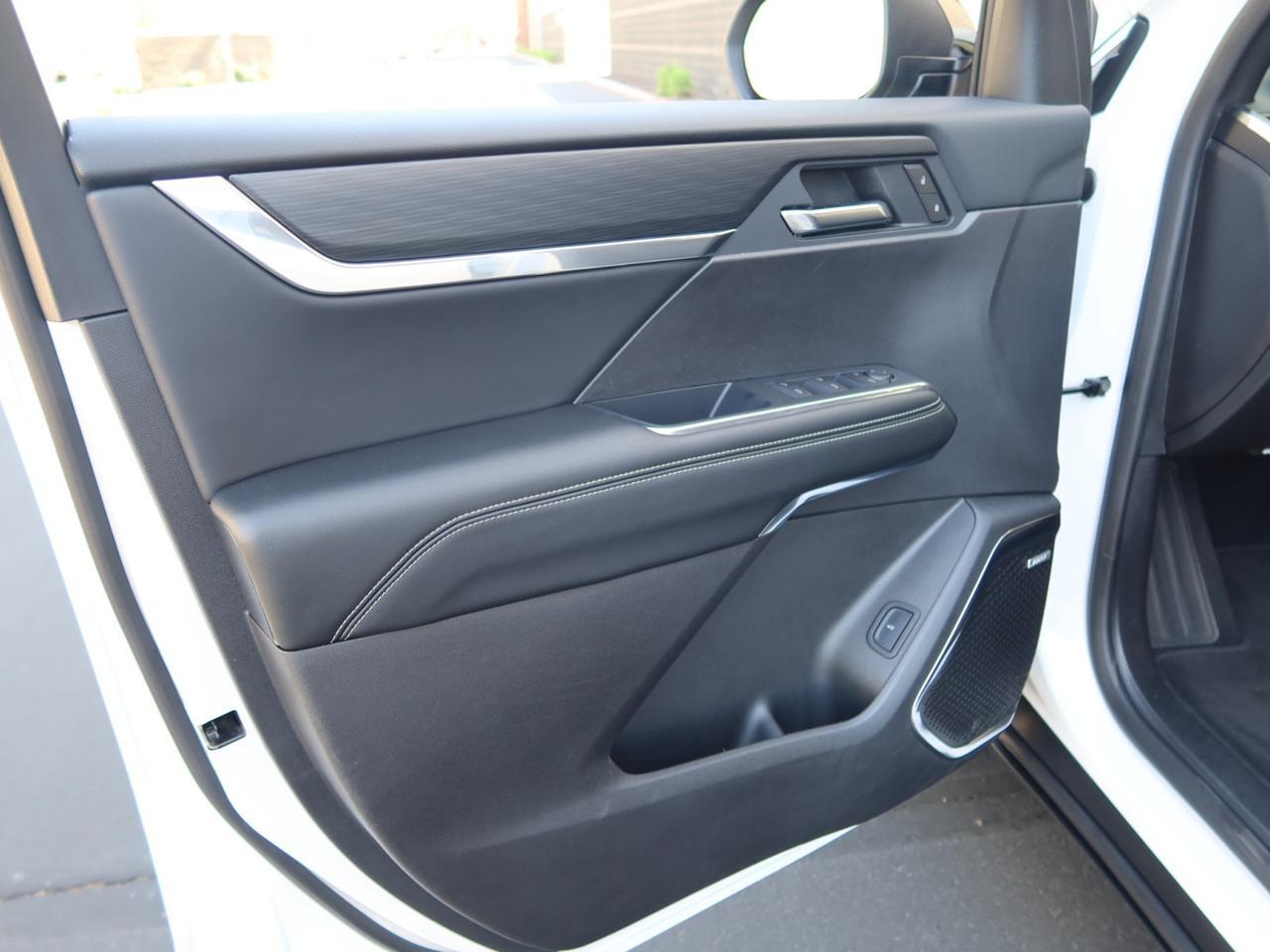 2025 GMC Acadia AWD Elevation 1-Owner Clean CarFax Scottsdale AZ