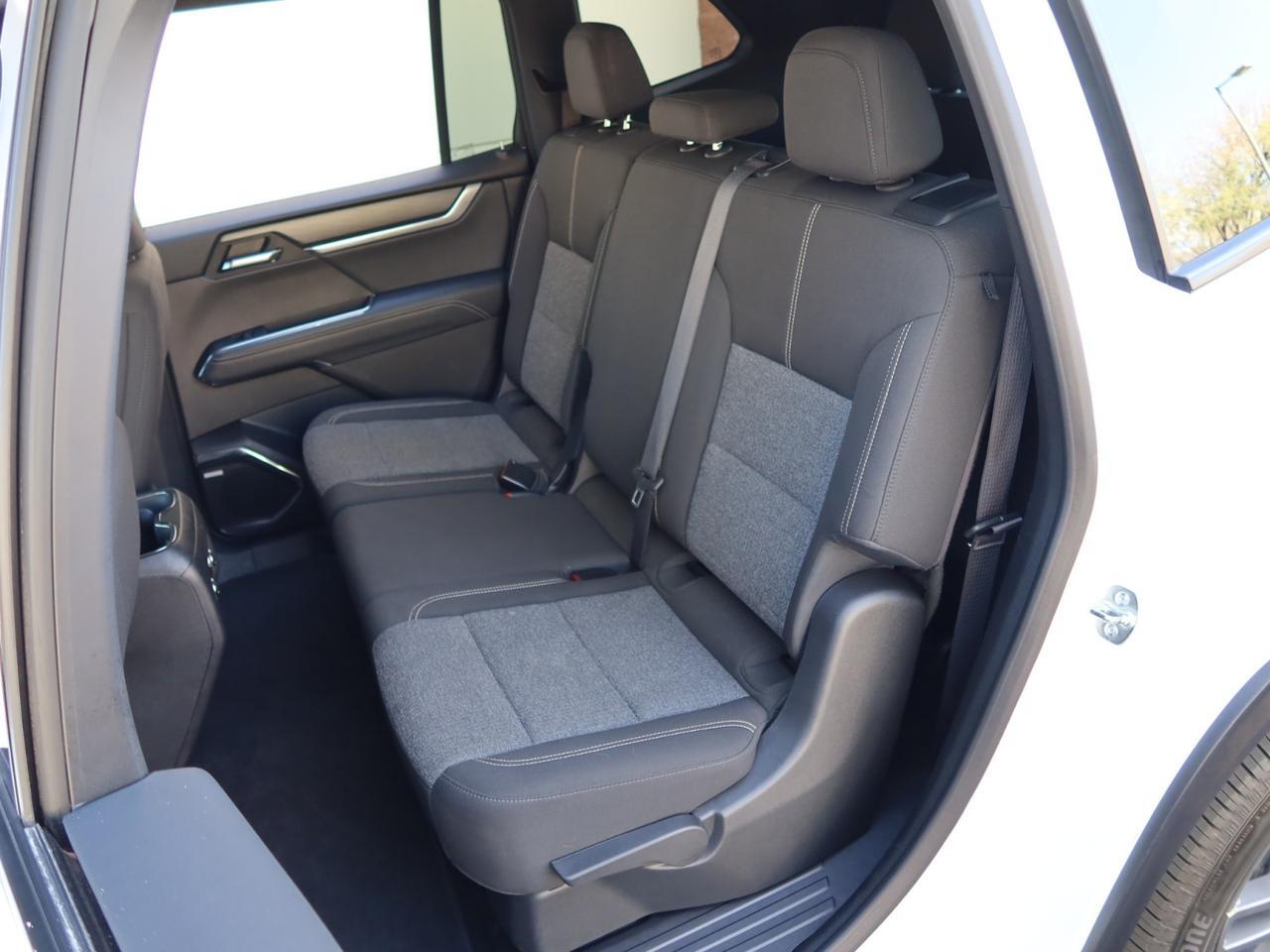 2025 GMC Acadia AWD Elevation 1-Owner Clean CarFax Scottsdale AZ