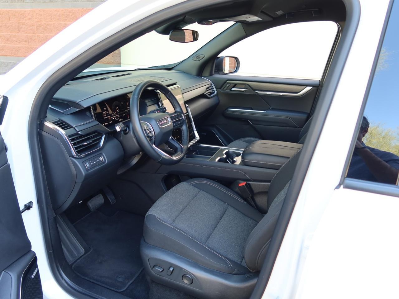 2025 GMC Acadia AWD Elevation 1-Owner Clean CarFax Scottsdale AZ