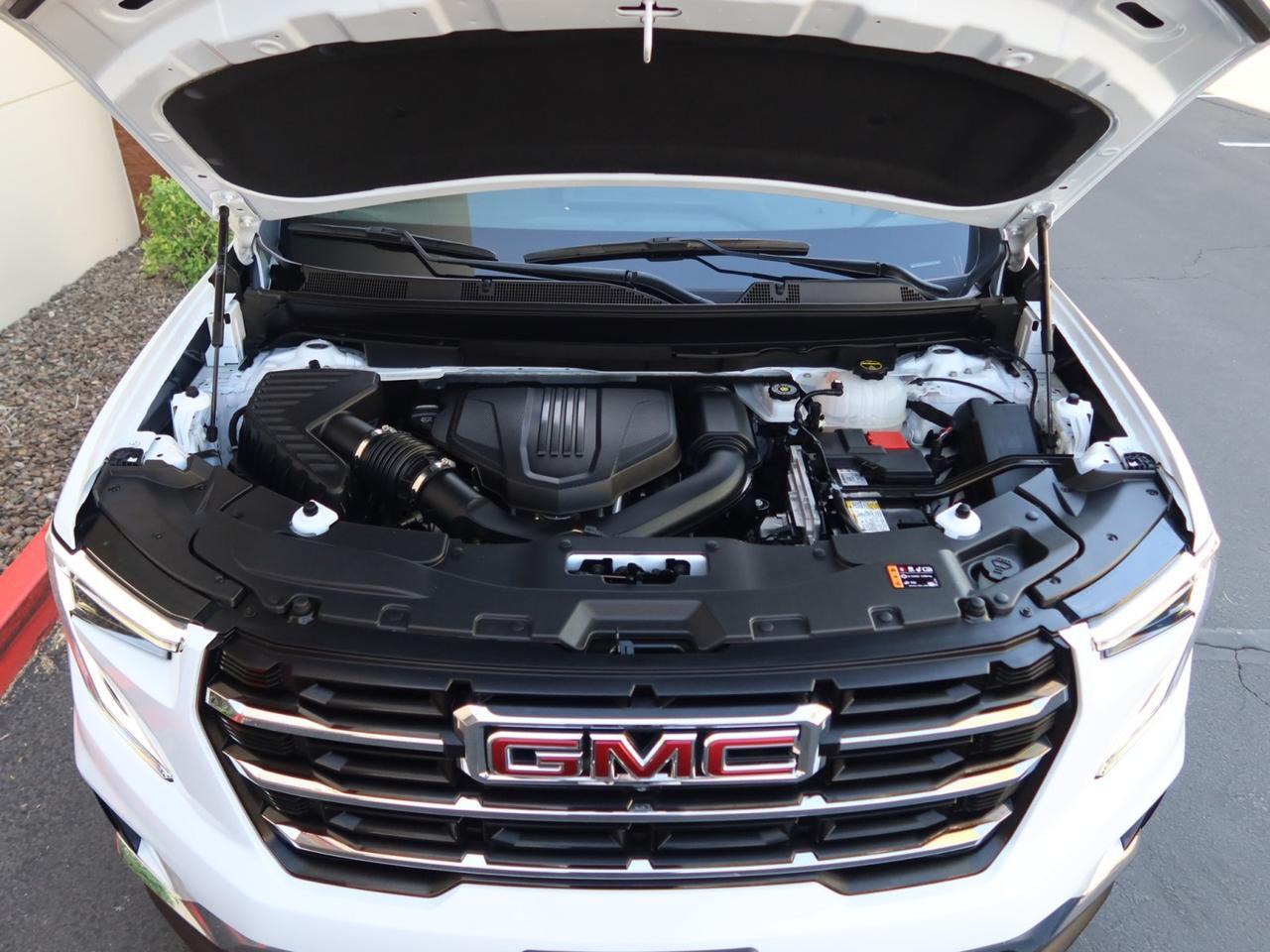 2025 GMC Acadia AWD Elevation 1-Owner Clean CarFax Scottsdale AZ