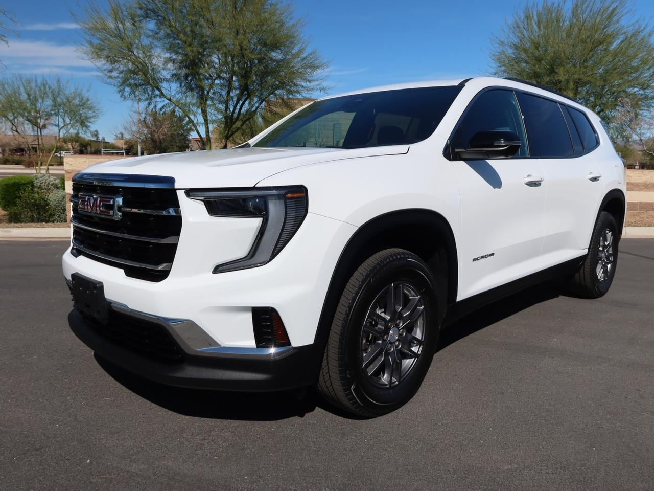 2025 GMC Acadia AWD Elevation 1-Owner Clean CarFax Scottsdale AZ